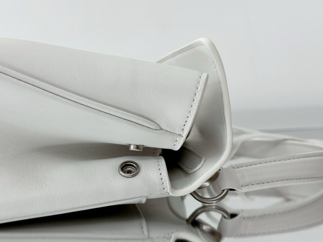 BLCG Rodeo Handbag 22x9.9x8.3cm
