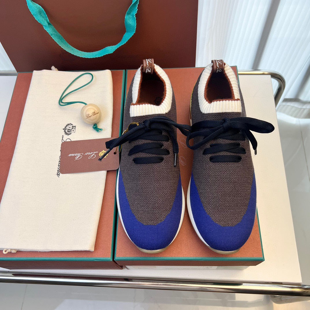 LP Sneakers