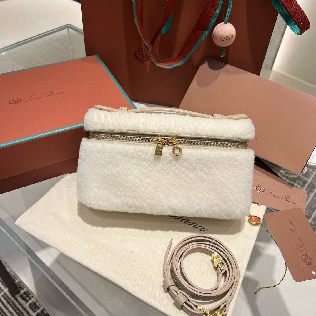 Loro Piana 19 Case Bag