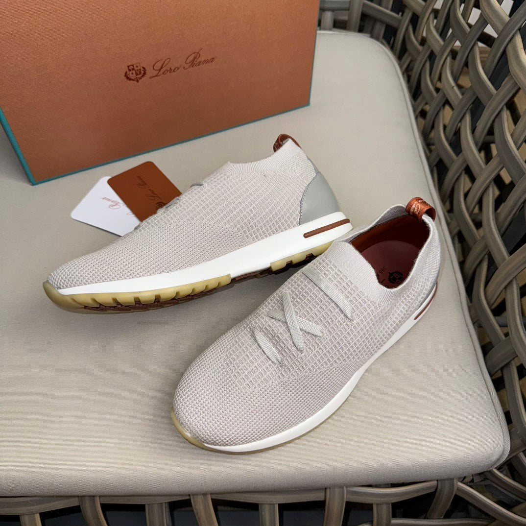 LP Sneakers