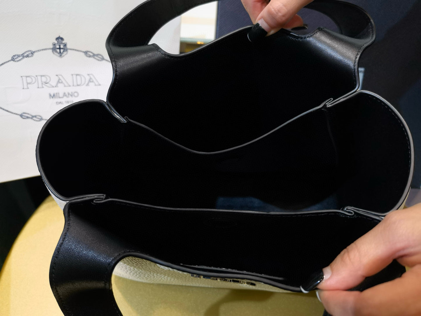 Prada Dynamique Tote Handbag