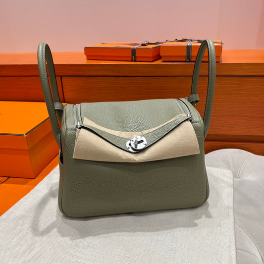 Hermes Lindy 26