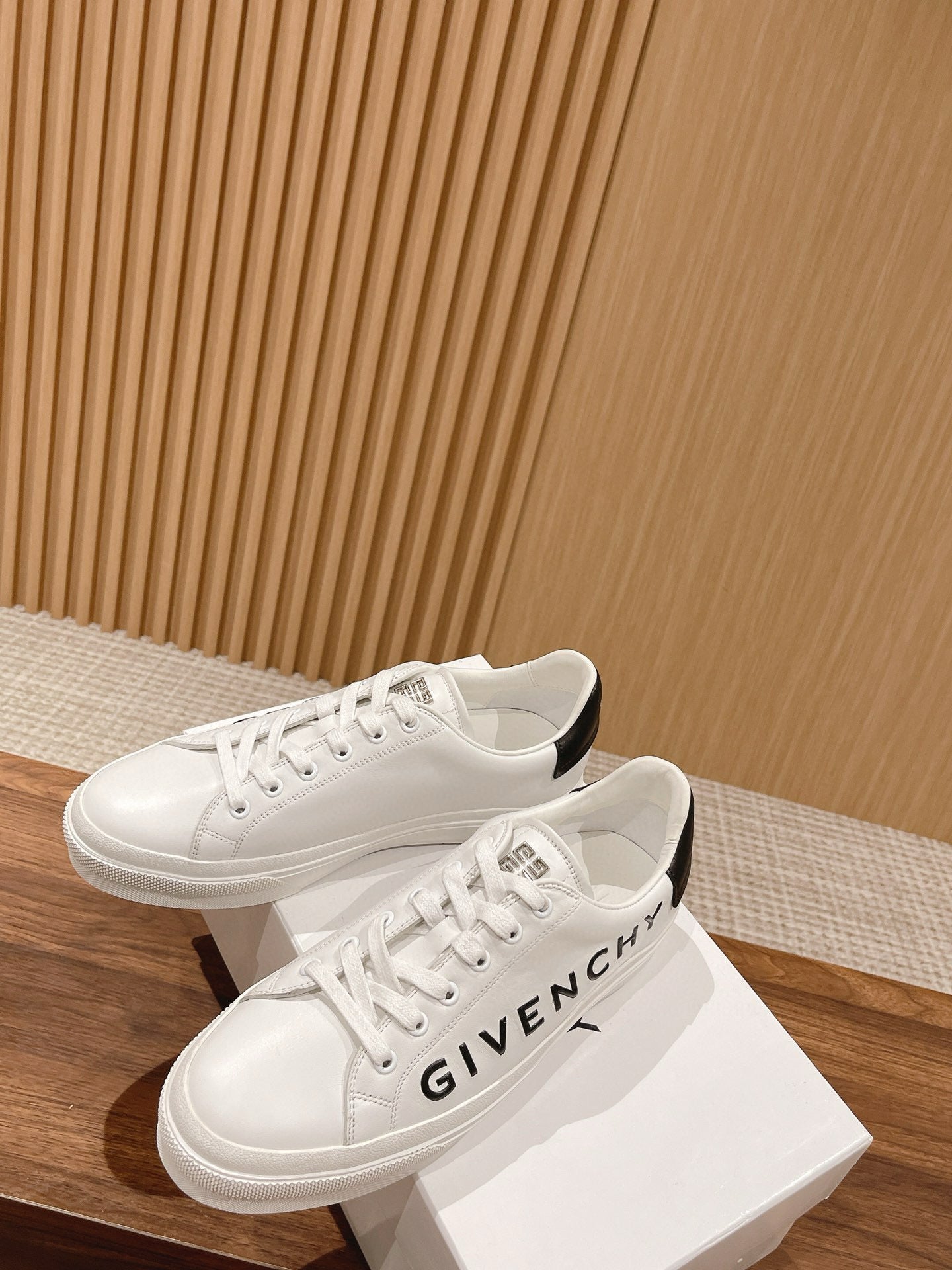 Givenchy Sneakers