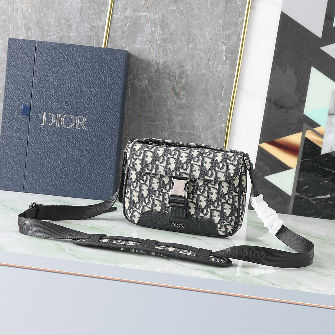 Dior Oblique Explorer Shoulder Pouch