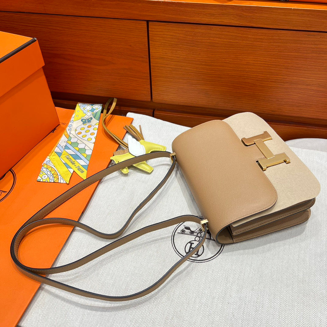 Hermes Constance 19