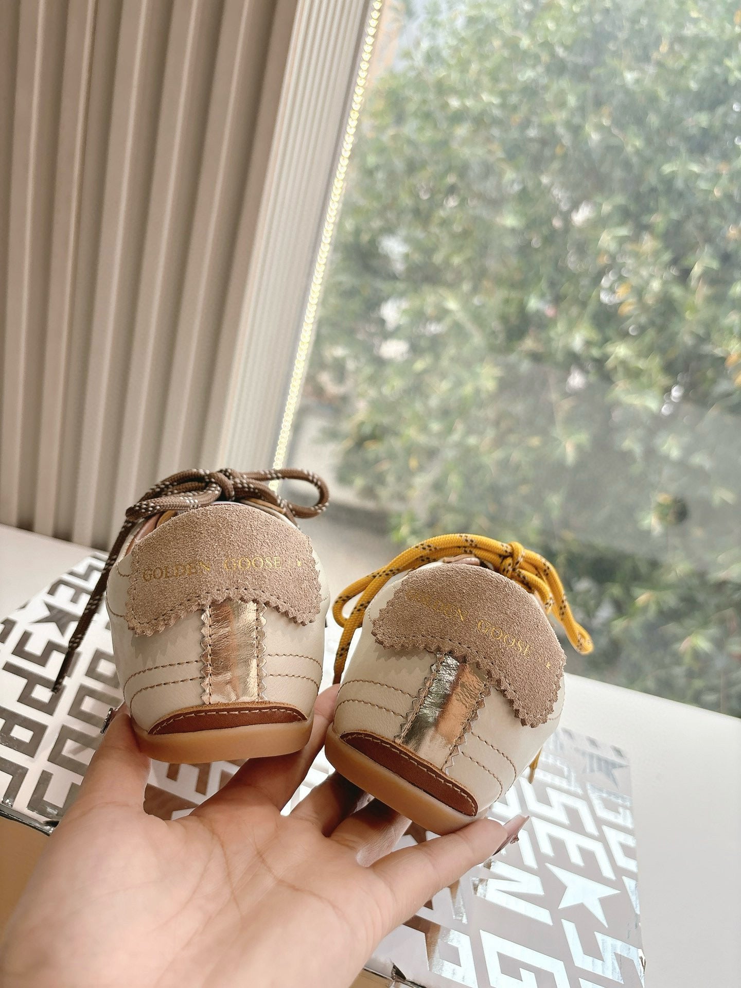 Golden Goose Sneaker