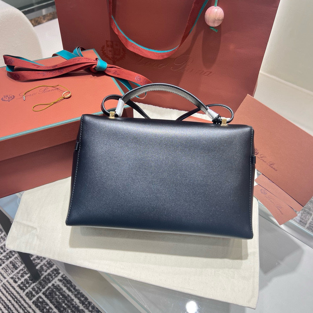 Loro Piana Extra Bag 27