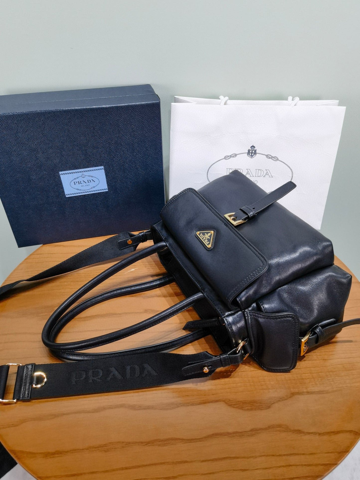 Prada Handbag 24x13x7.5cm