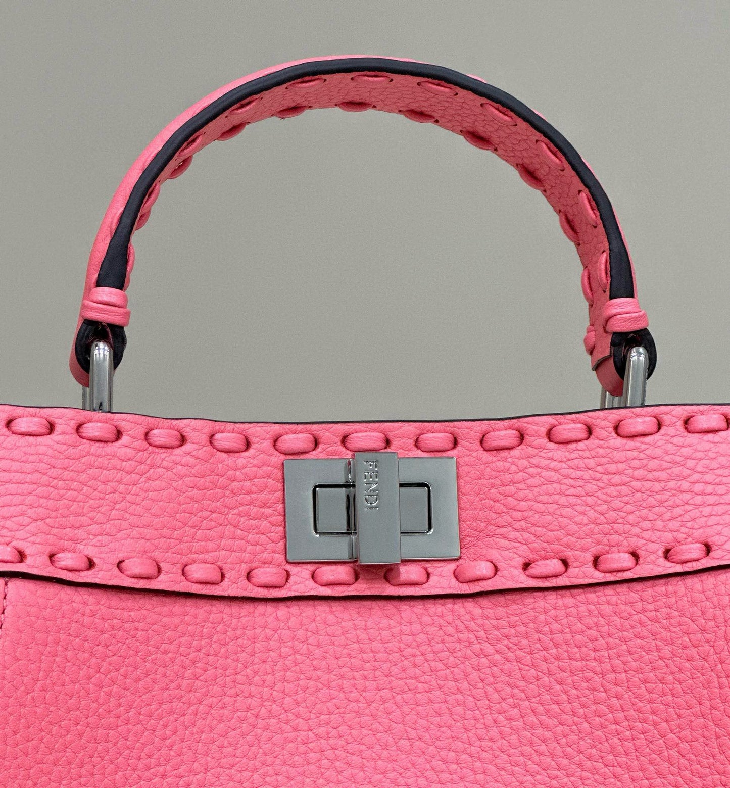 Fendi Peekaboo Bag (23.5x12x20 cm)