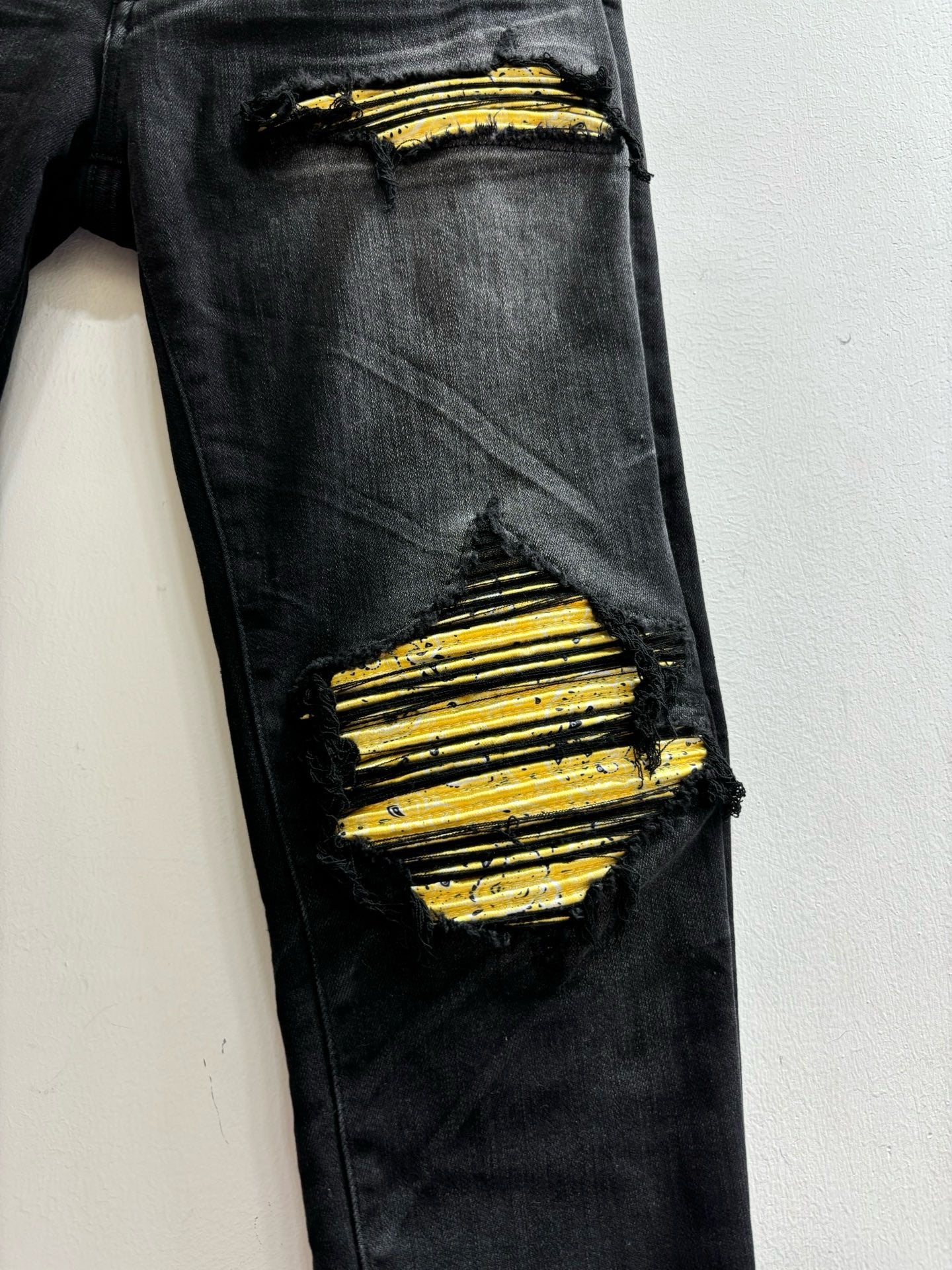 Amiri Jeans