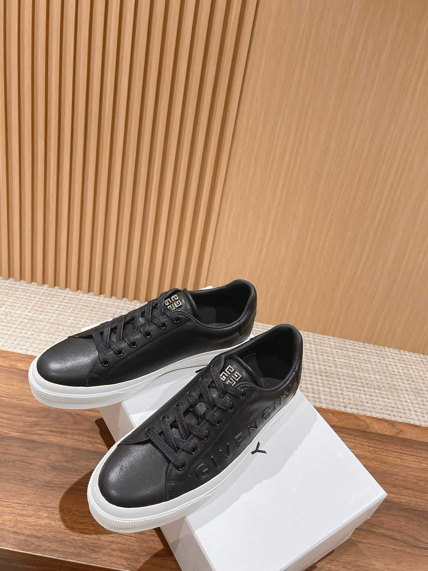 Givenchy Sneakers