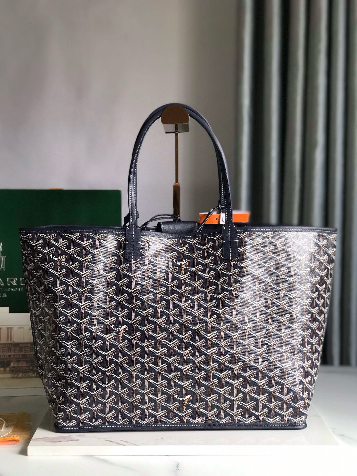 GOYARD REVERSIBLE ANJOU 34*28*15