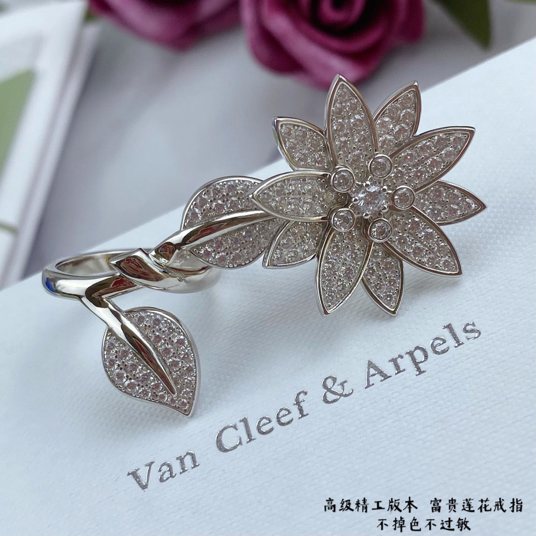 Van Cleef & Arpels Ring