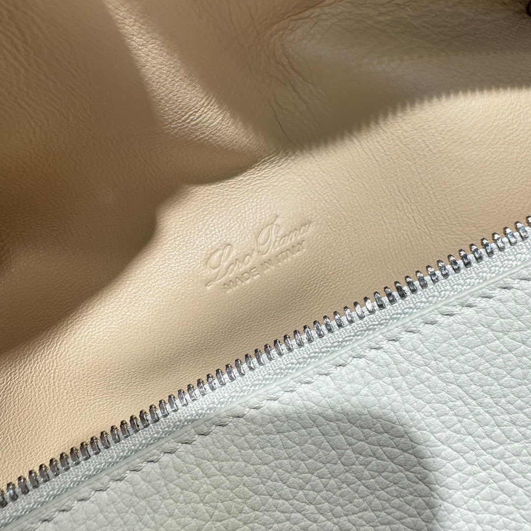 LP Extra Pocket L23.5 Backpack
