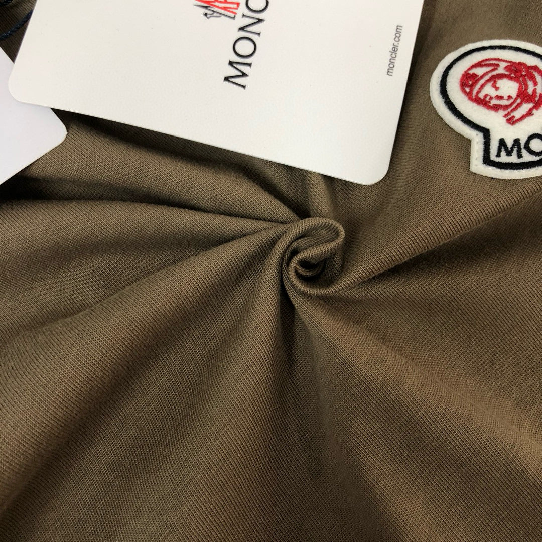 Moncler T-shirt