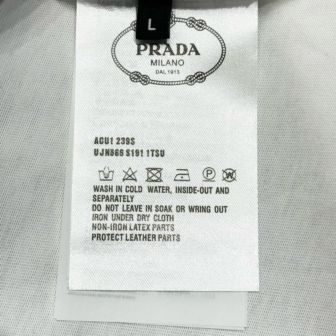 Camiseta Prada