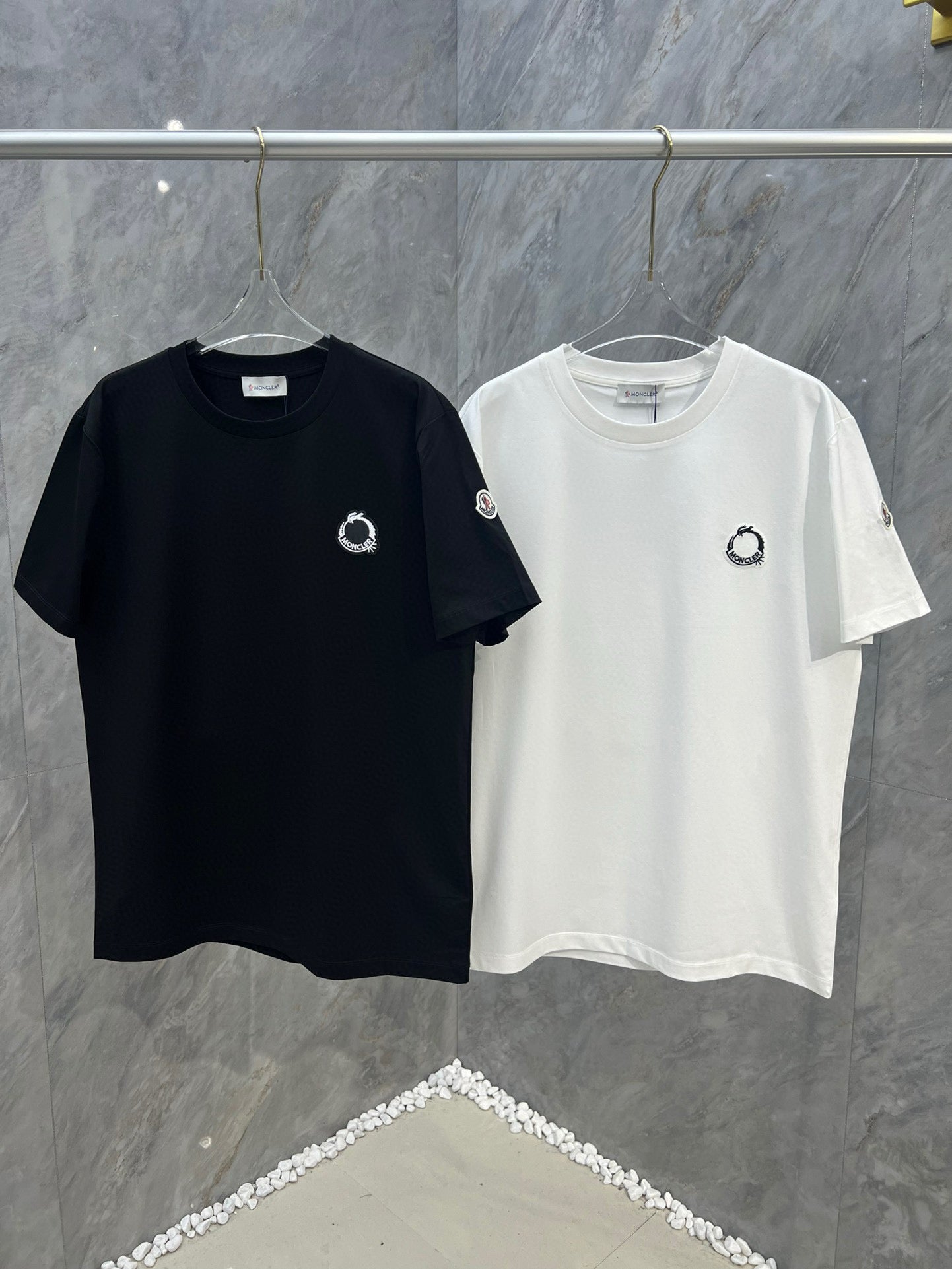 Moncler T-shirt