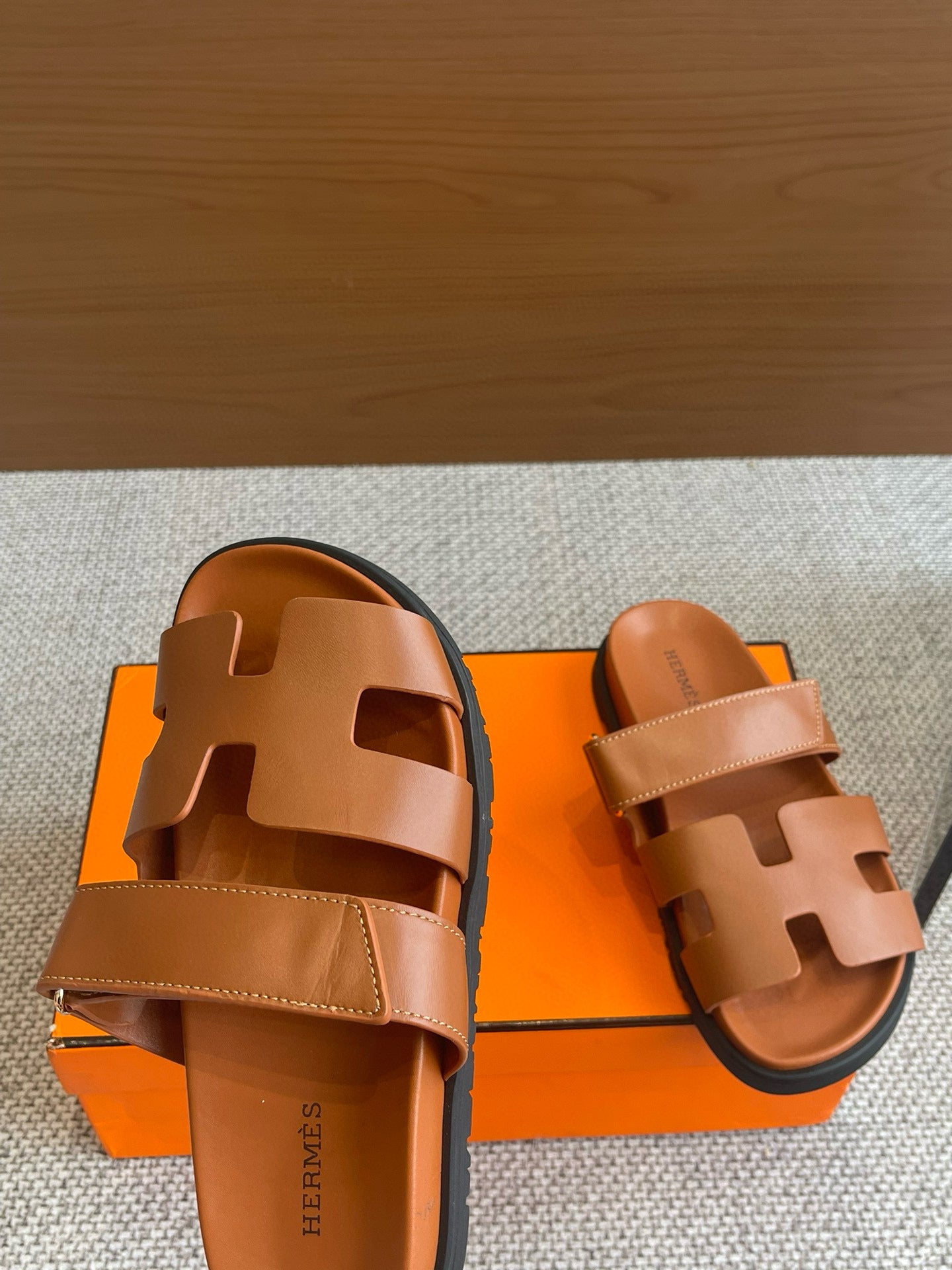 Sandalias Hermés