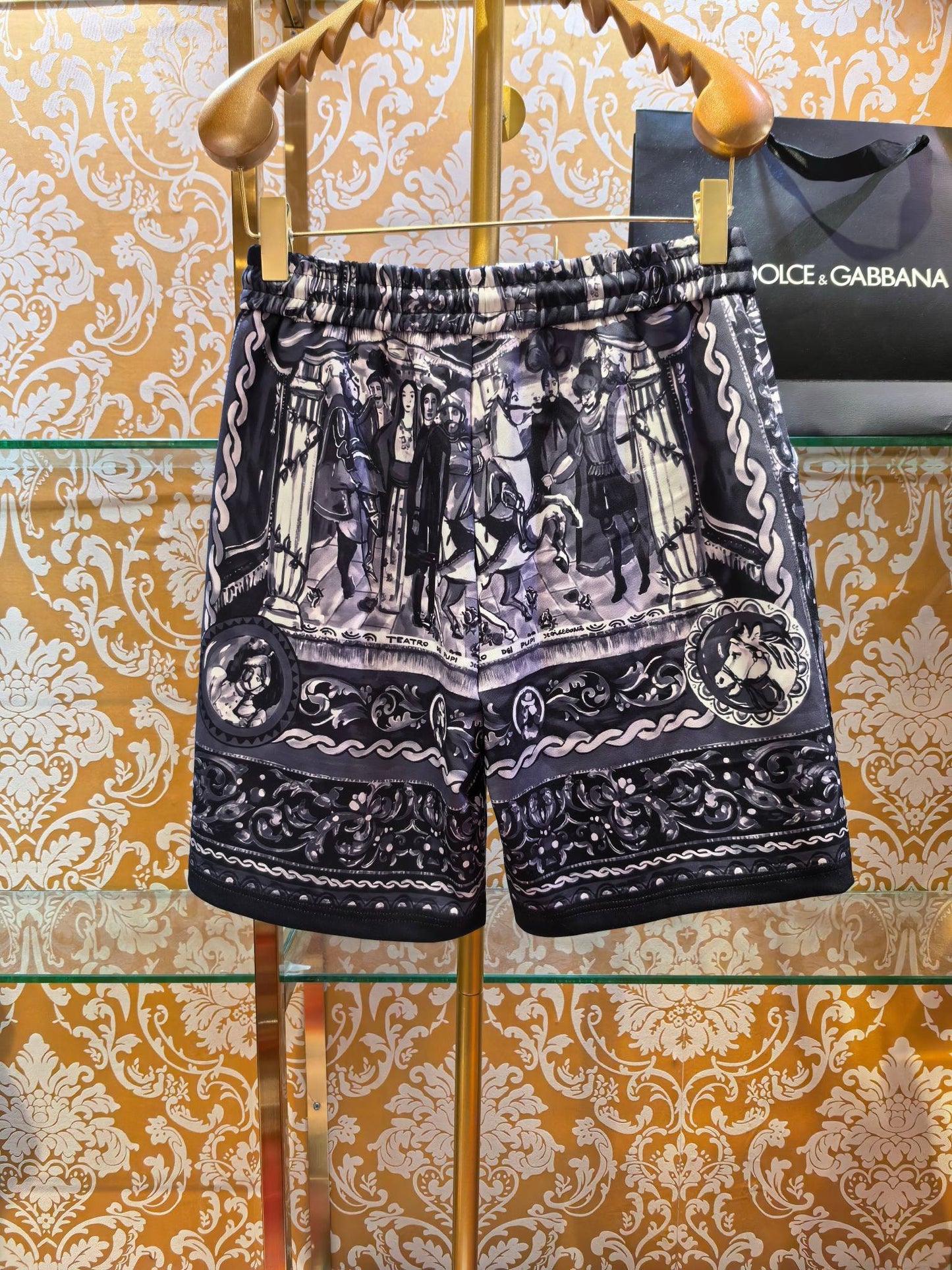Dolce & Gabbana Short Pants