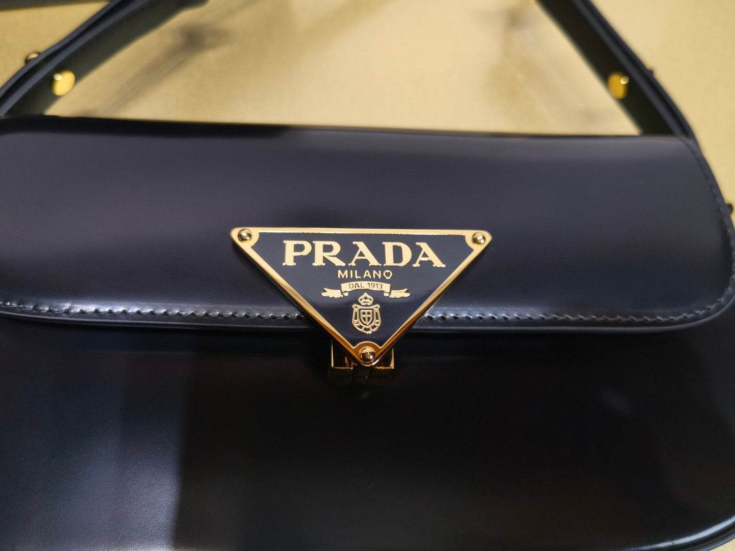 Prada Shoulder Bag 24x11x4cm