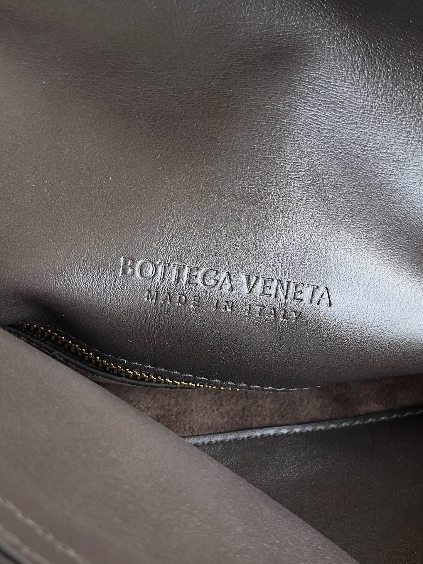 BV Liberta Crossbody Bag