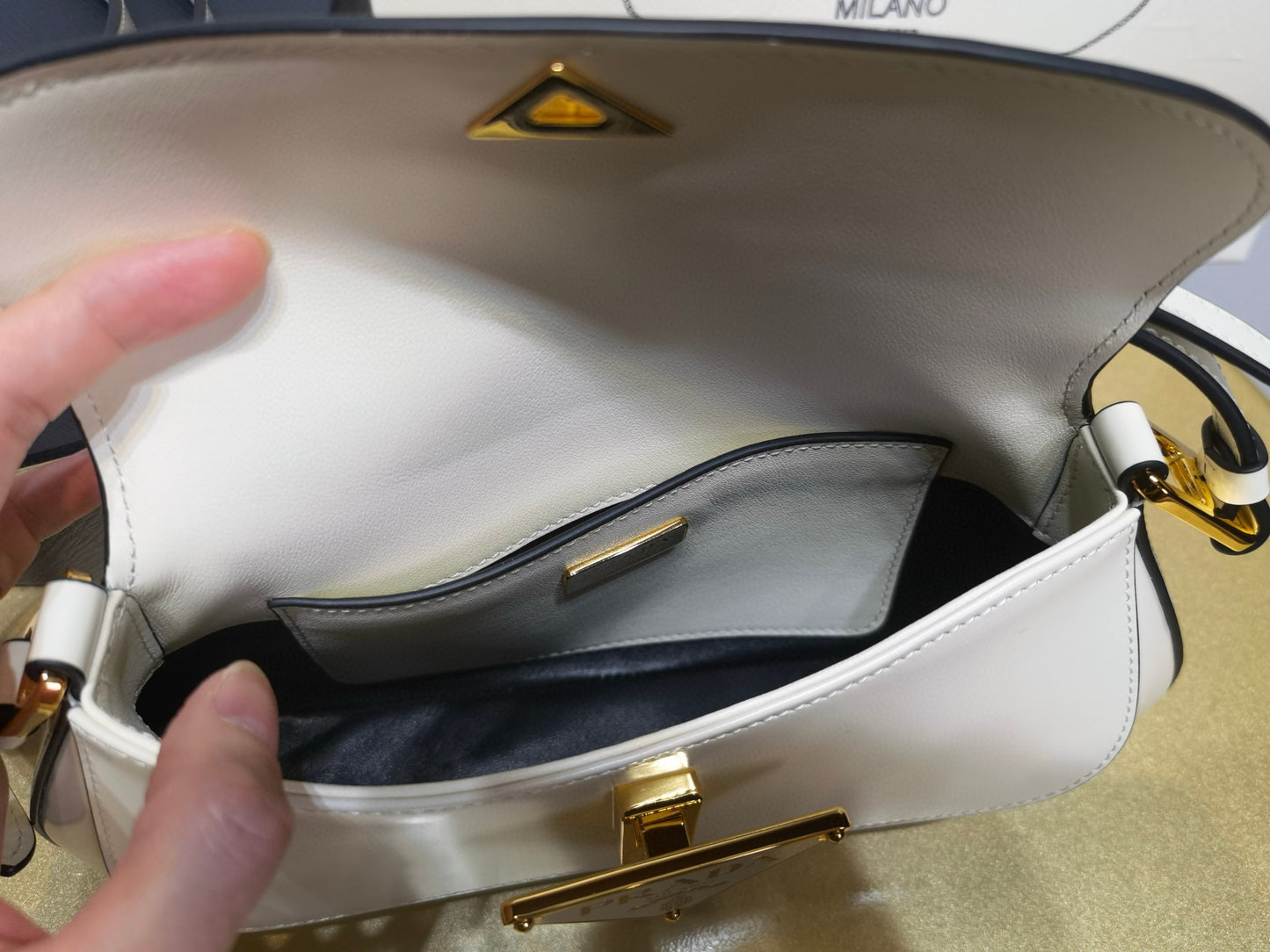 Prada Shoulder Bag 24x11x4cm