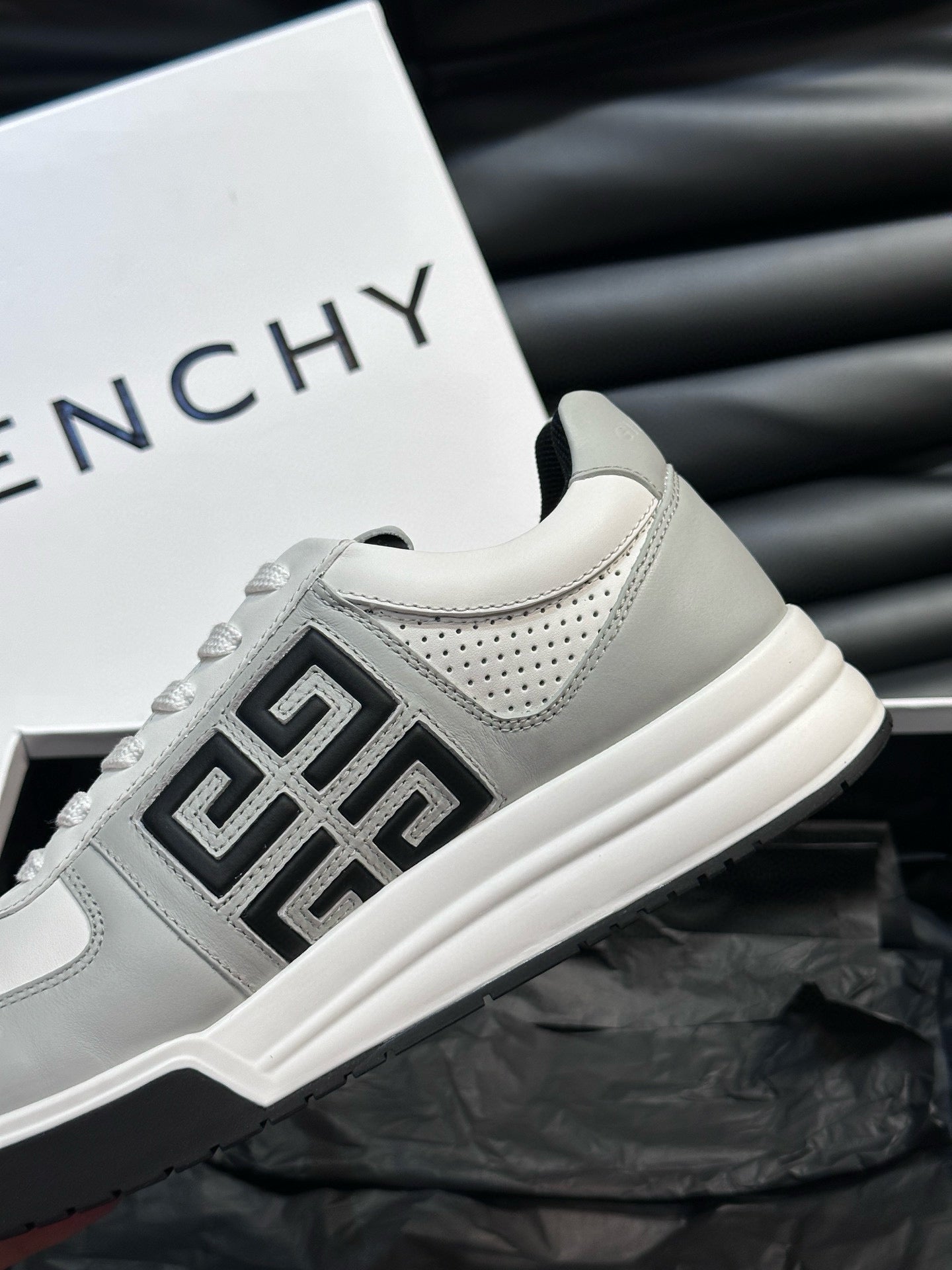 Givenchy Sneakers