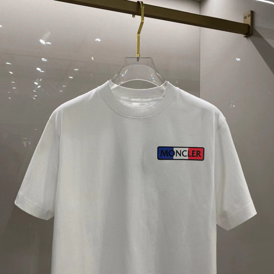 Moncler T-shirt