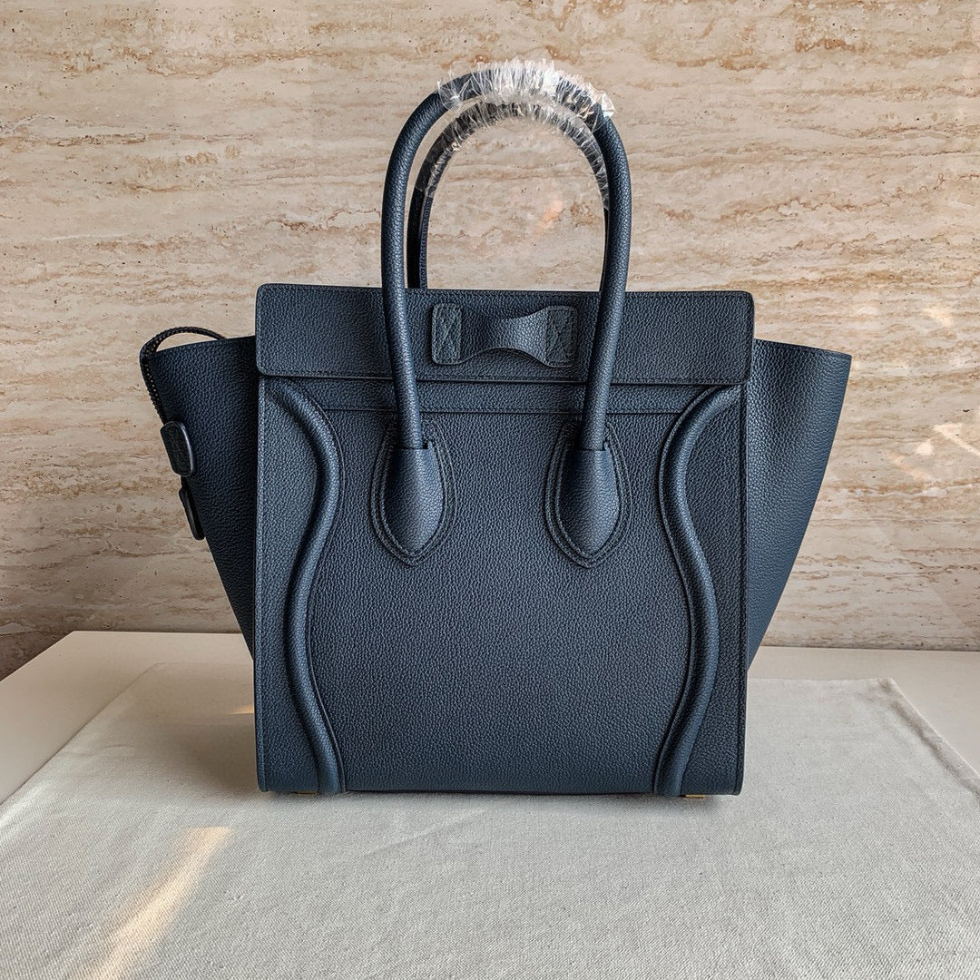 Celine Duffel