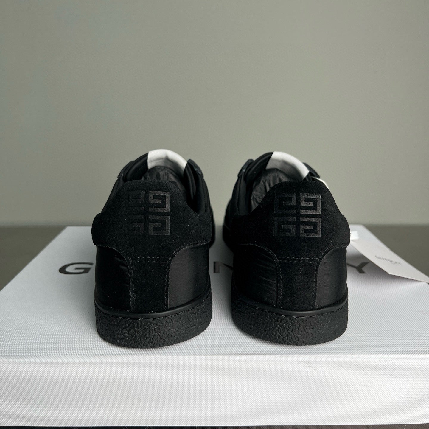 Givenchy Sneakers