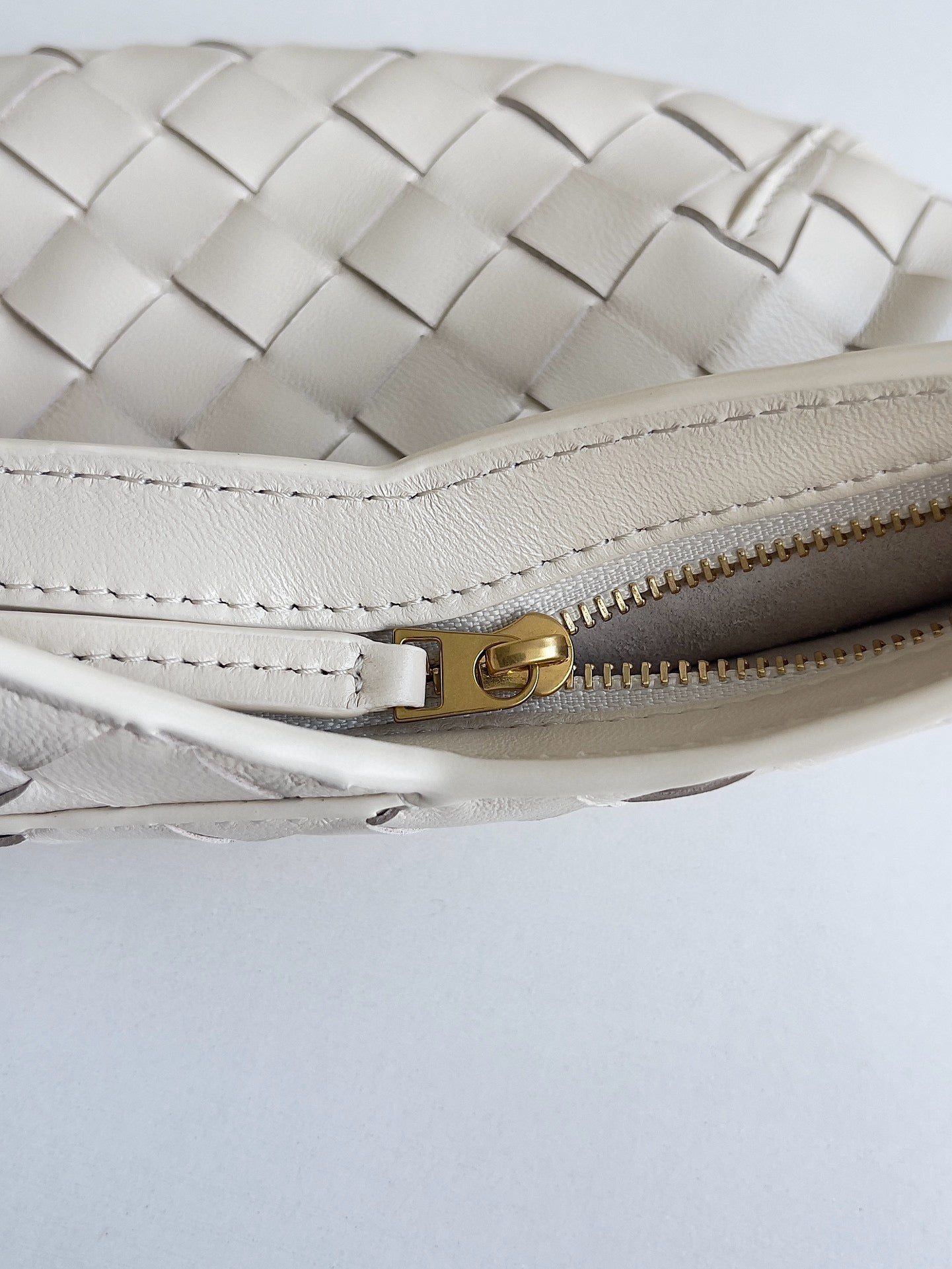 BV Solstice Shoulder Bag Mini