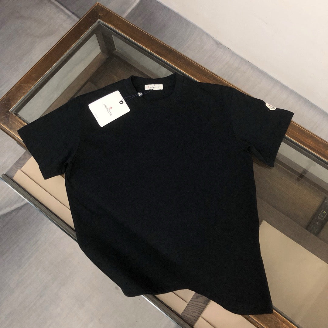 Moncler T-shirt