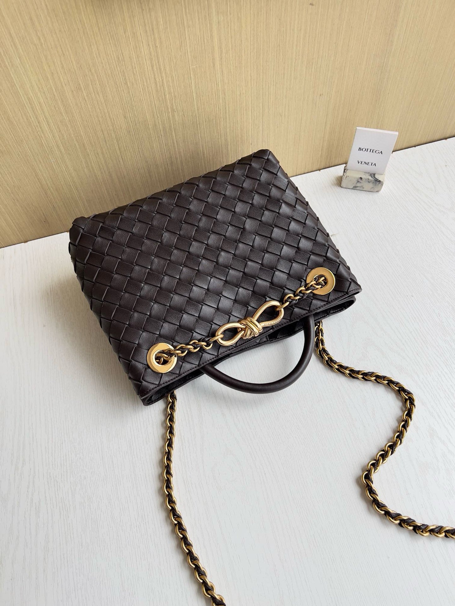 BV Andiamo Chain Bag 25x22x10.5cm