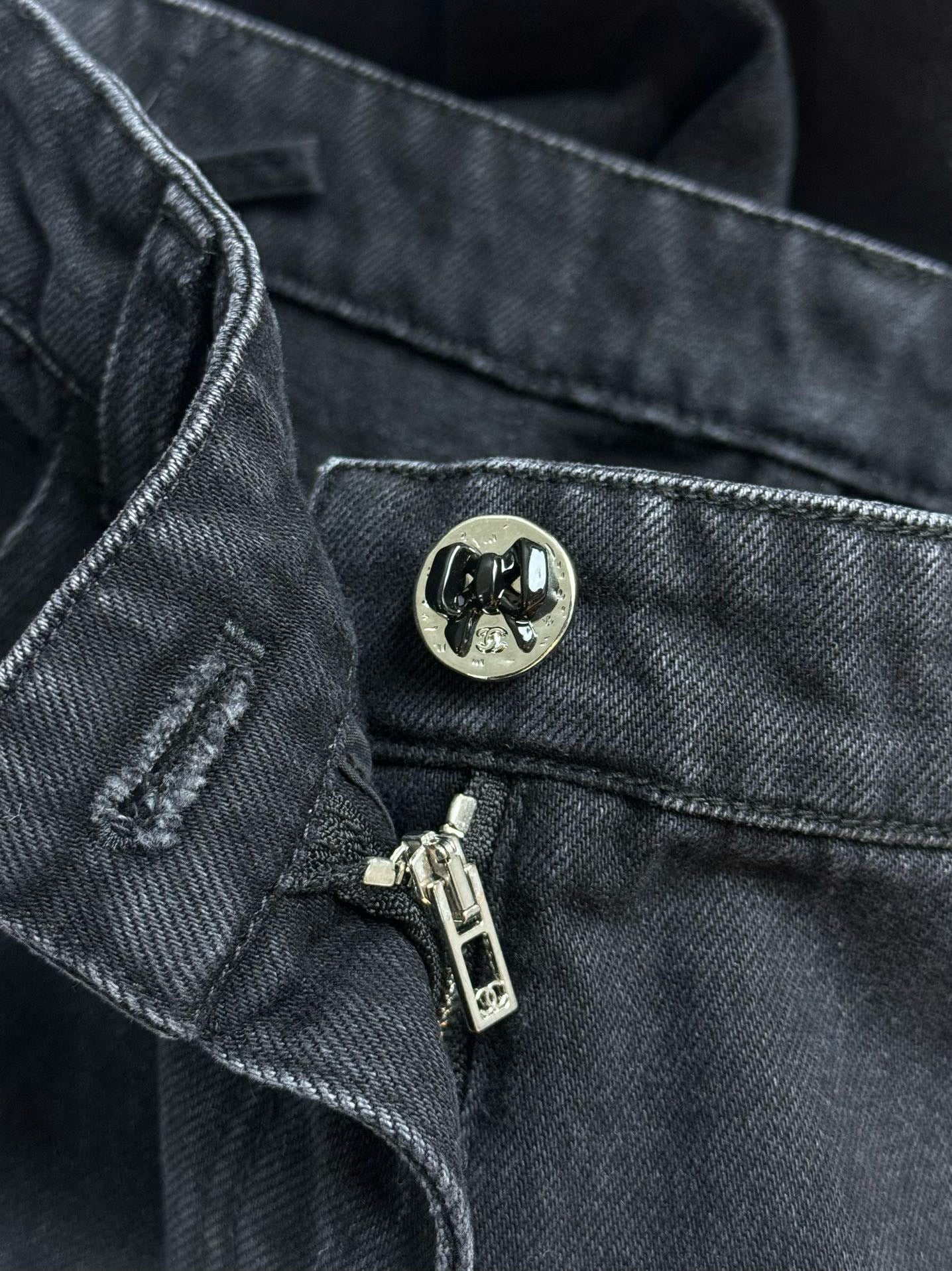 Chanel Jeans