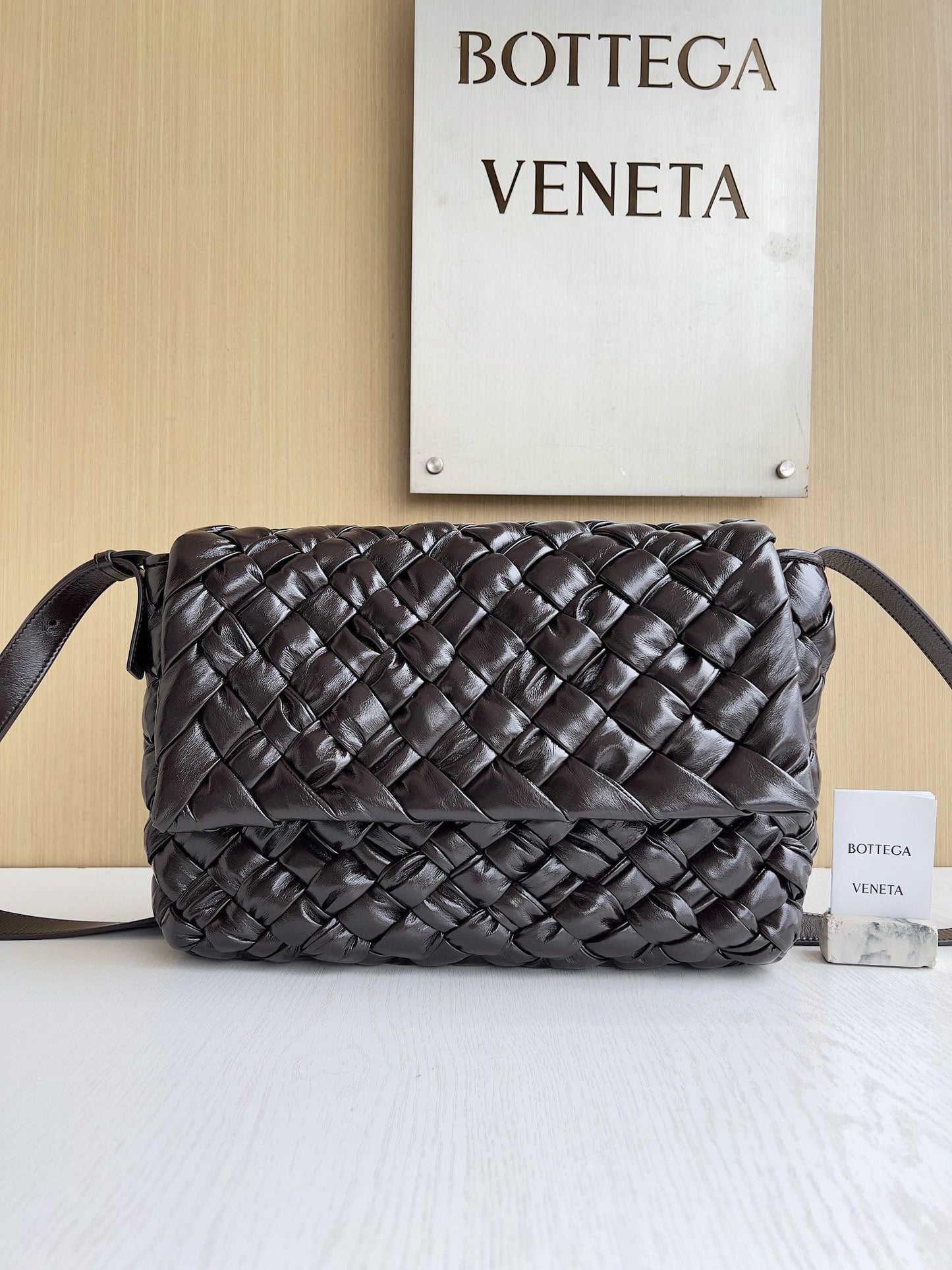 BV Foulard Rumple Messenger Bag