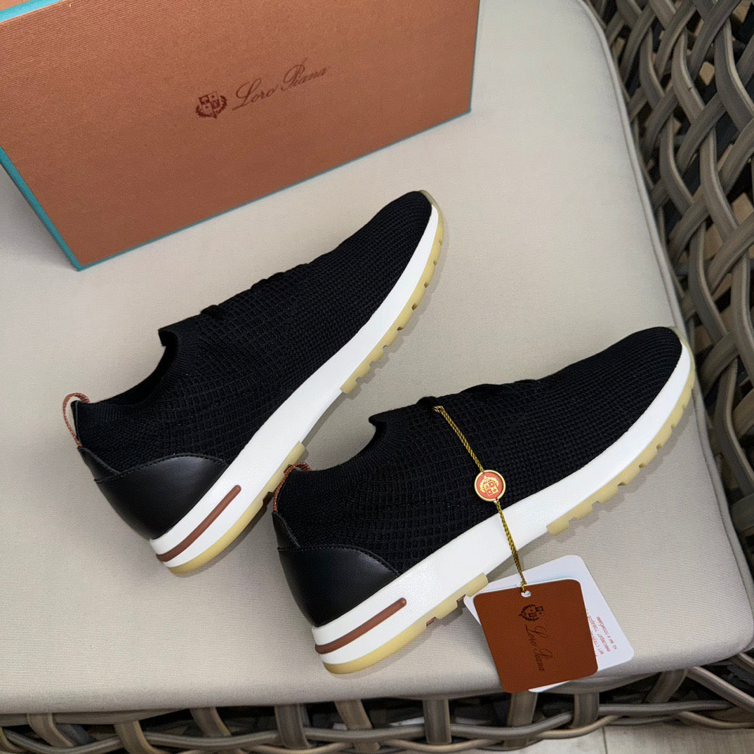LP Sneakers