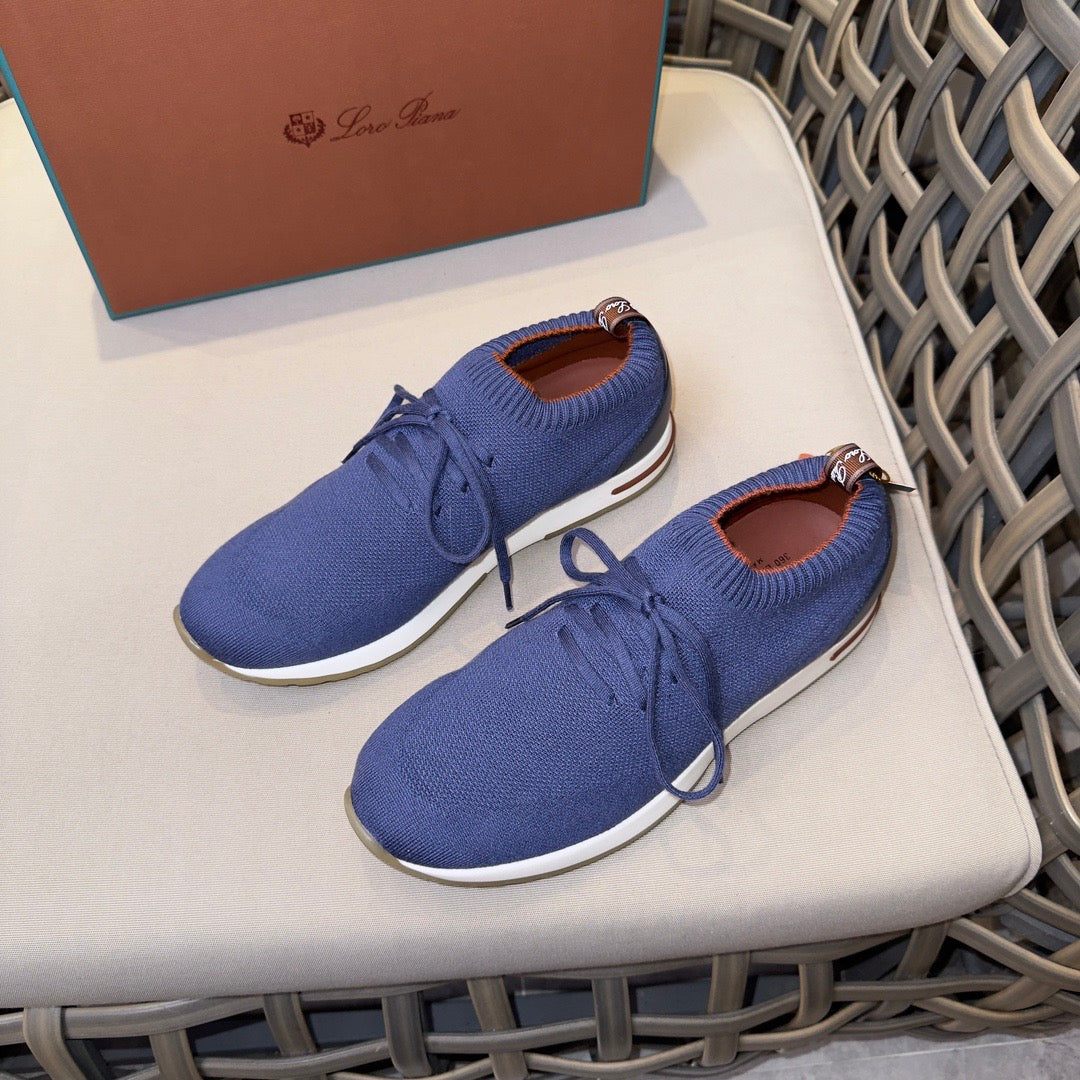 LP Sneakers