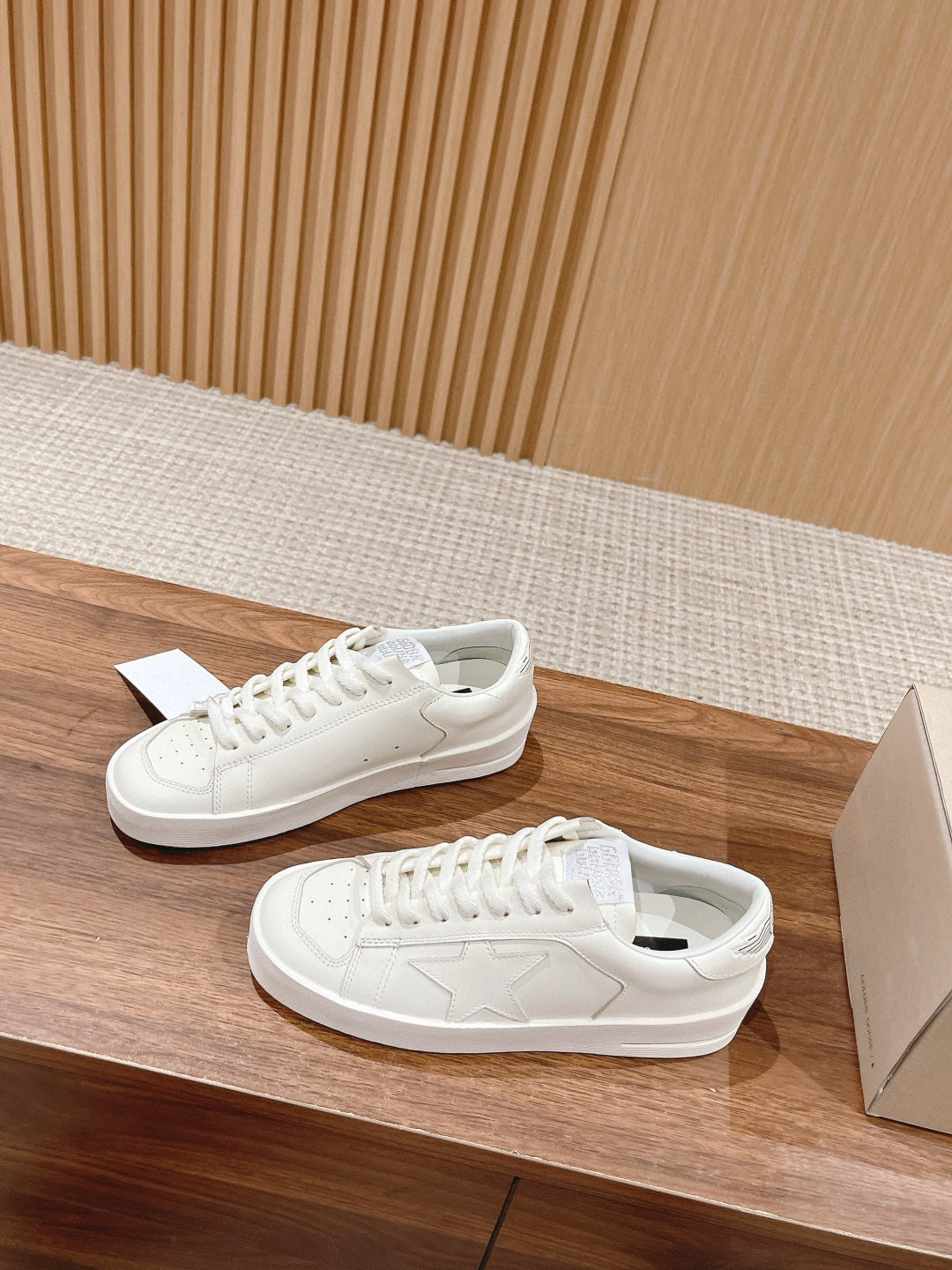 Golden Goose Sneaker