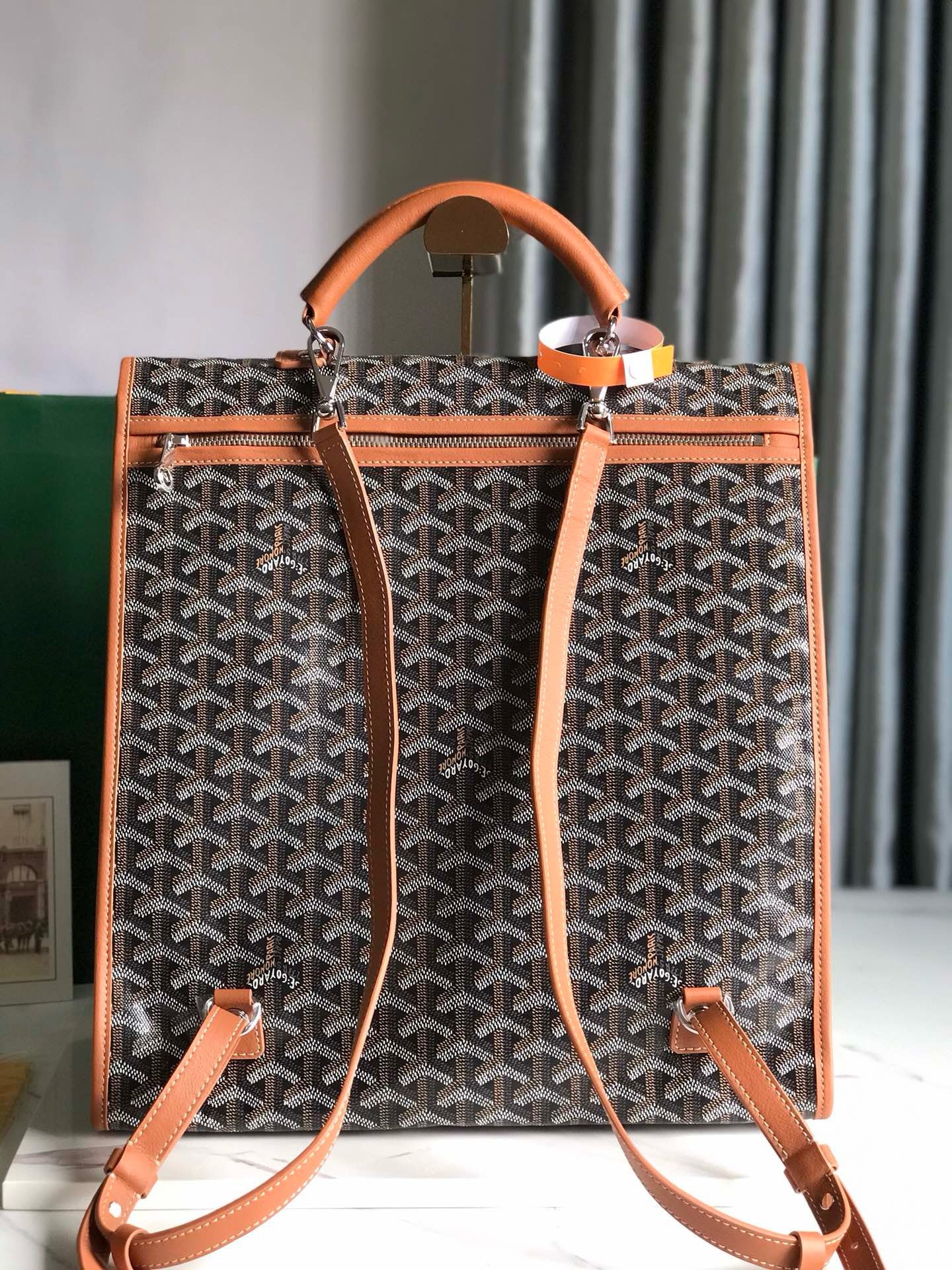 Goyard Backpack 33x35x16cm