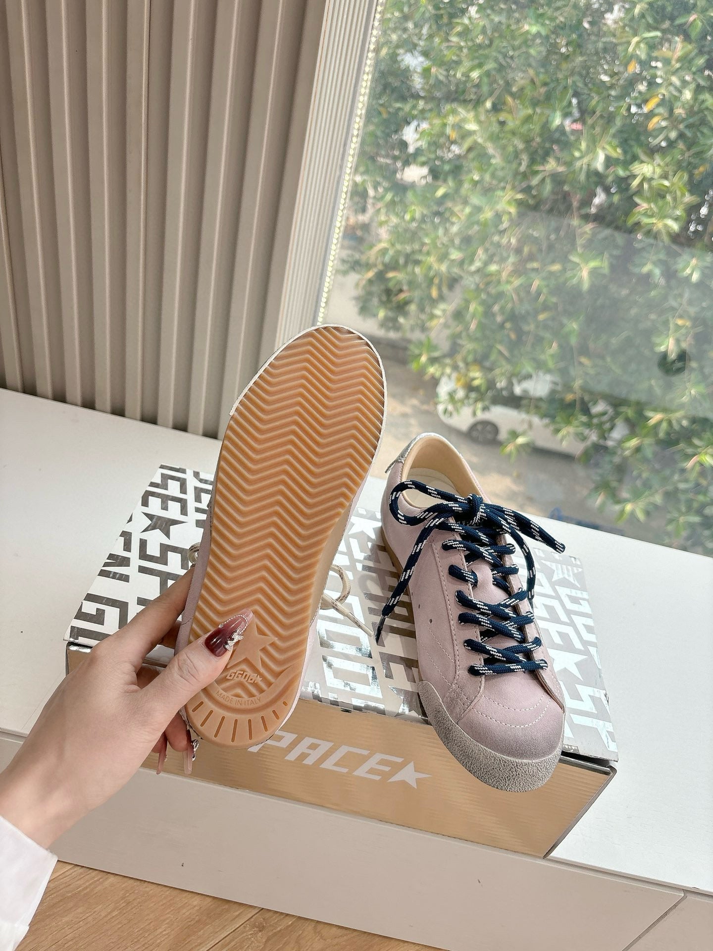 Golden Goose Sneaker