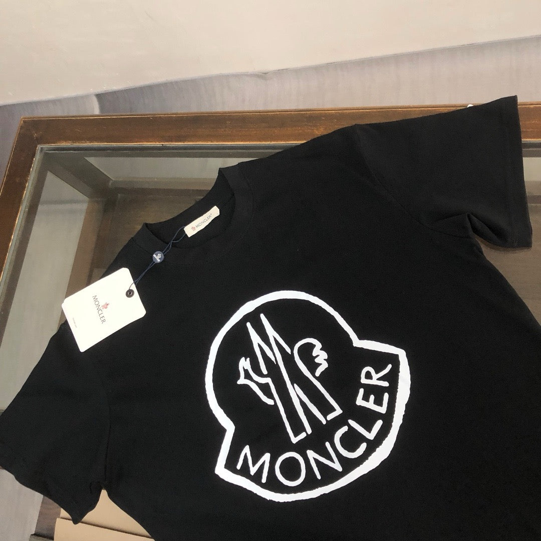 Moncler T-shirt