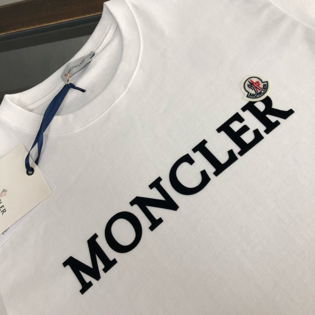 Moncler T-shirt