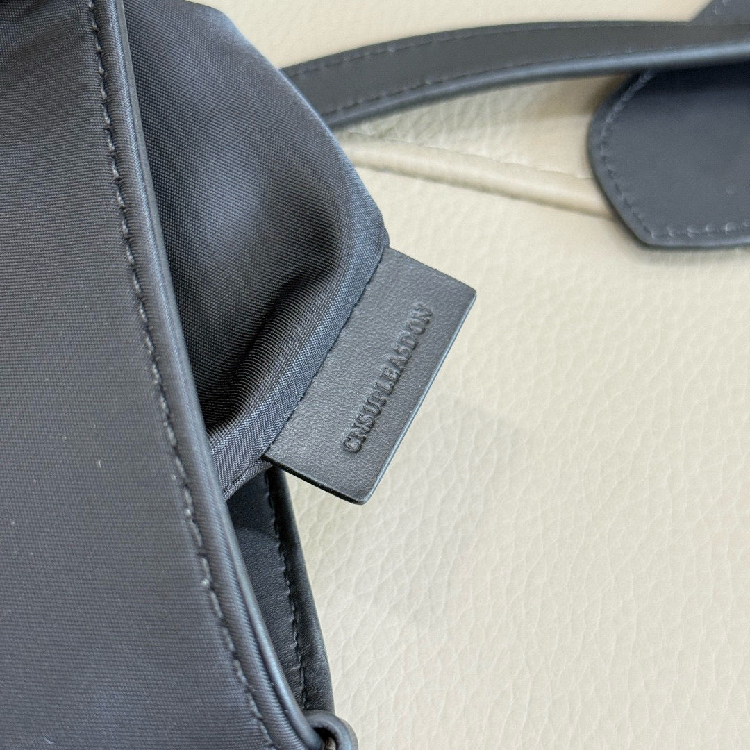 BBR Highlands Shoulder Bag