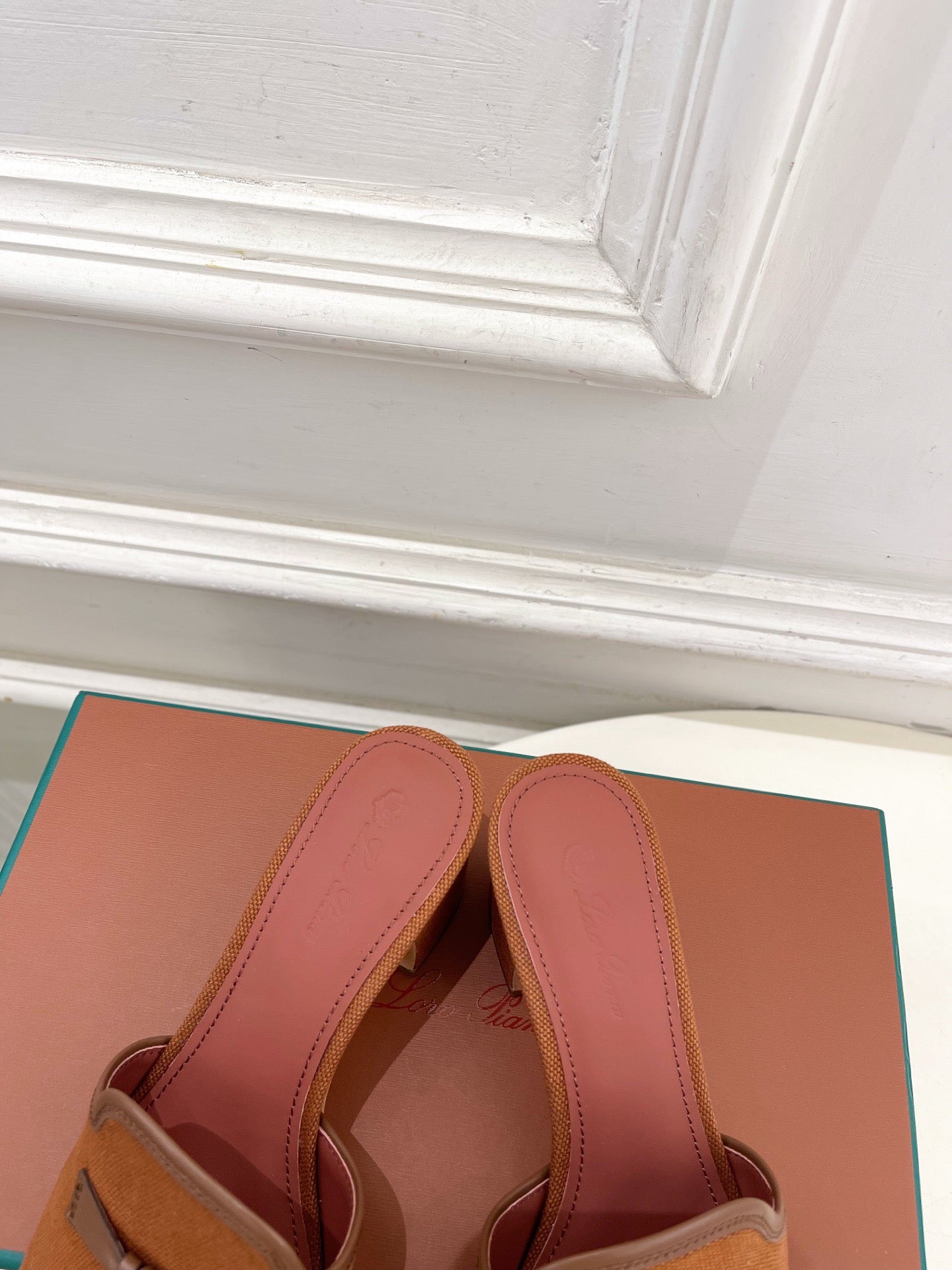 LP Sandals