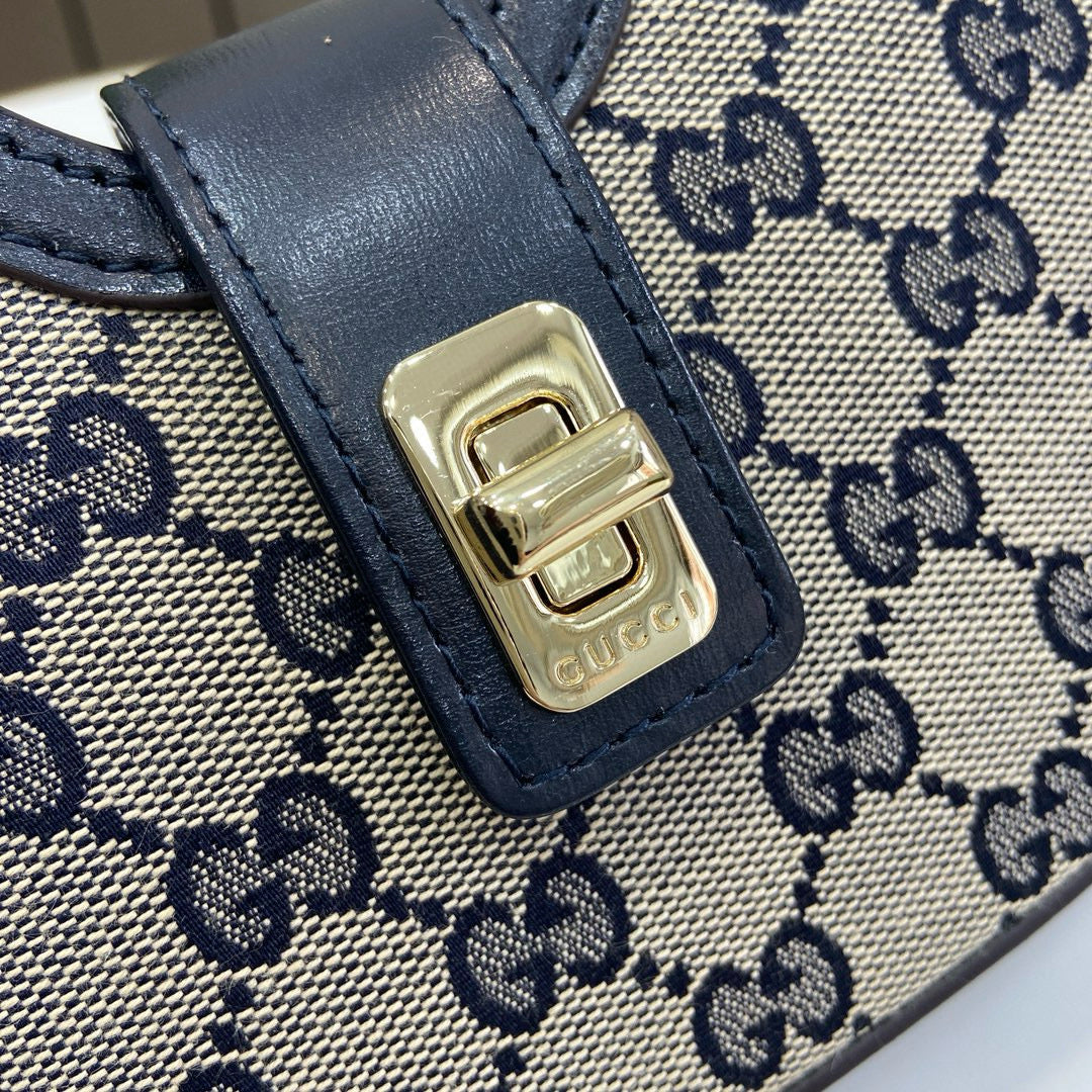 GC Shoulder Bag
