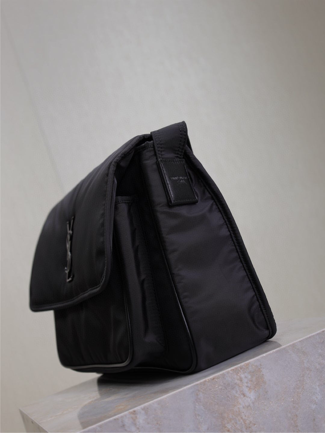 YSL SLING BAG 32×23×9cm