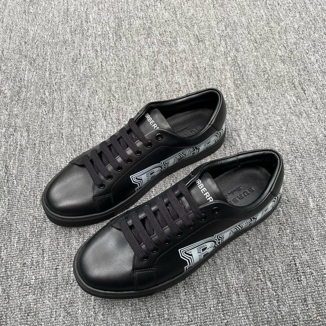 Burberry Sneakers