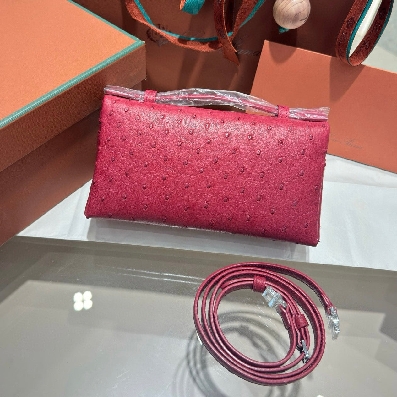 LP Extra Pocket L19 Ostrich Leather Bag