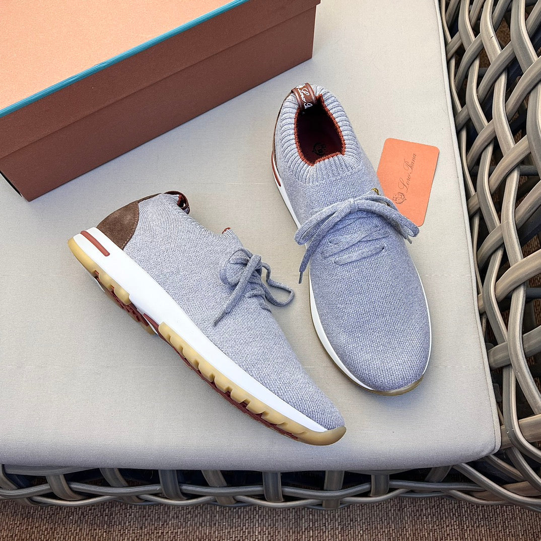 LP Sneakers