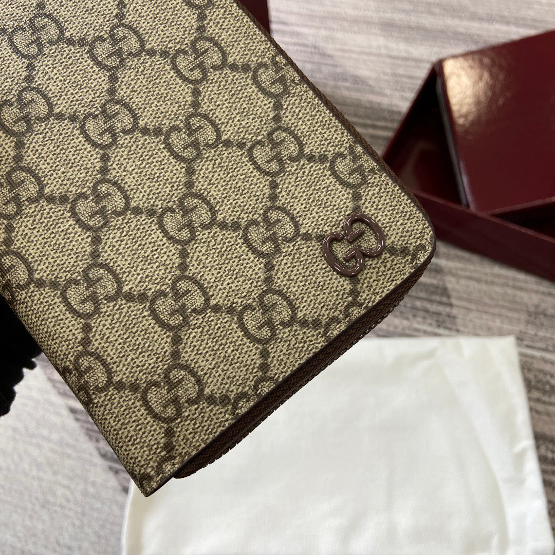 Gucci Long Zipped Wallet